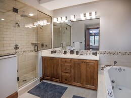 Cascade Village Condo