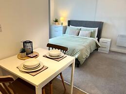 Cosy Studio Apartment - Chavasse Apartments