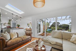 Tropical Paradise -Pool - Spa - Spacious