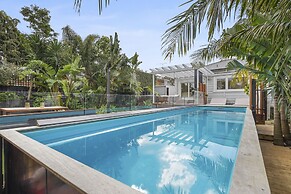 Tropical Paradise -Pool - Spa - Spacious