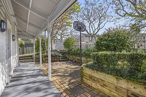 Tropical Paradise -Pool - Spa - Spacious