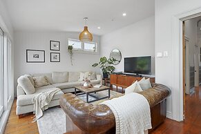 Tropical Paradise -Pool - Spa - Spacious