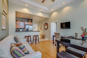 Castle at Palms at Waikīkī