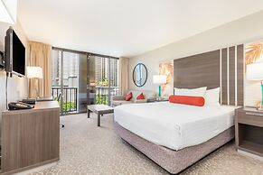 Castle at Palms at Waikīkī