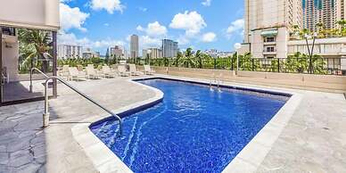 Castle at Palms at Waikīkī