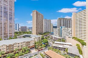 Castle at Palms at Waikīkī