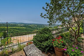 Casabella With Garden