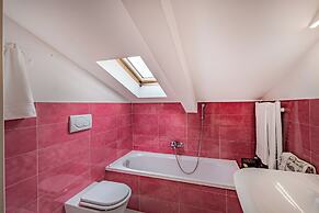 Casabella With Garden