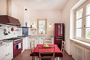 Casabella With Garden