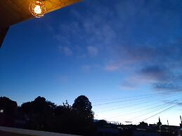 Whole Apartment With Balcony, Breakfast & Parking