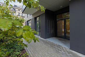 Warsaw Aleja Solidarności by Renters