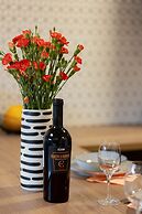 Warsaw Aleja Solidarności by Renters