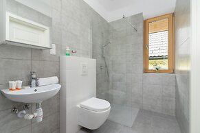 Beautiful House Korzkiew by Renters