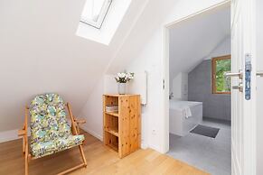 Beautiful House Korzkiew by Renters