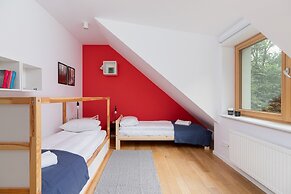 Beautiful House Korzkiew by Renters