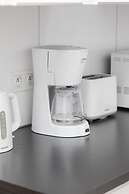 Studio Warsaw Kolejowa by Renters