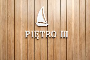 Lake Club Apartments - LoftAffair