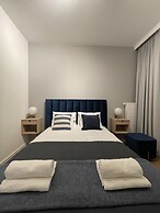 Lake Club Apartments - LoftAffair