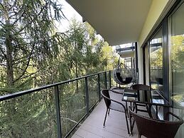 Lake Club Apartments - LoftAffair