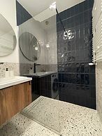 Lake Club Apartments - LoftAffair