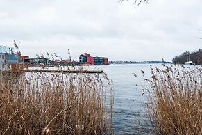 Lake Club Apartments - LoftAffair