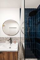 Lake Club Apartments - LoftAffair