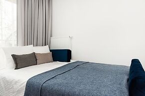 Lake Club Apartments - LoftAffair