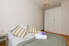 Apartment Warsaw Bobrowiecka by Renters