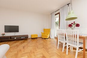 Apartment Warsaw Bobrowiecka by Renters
