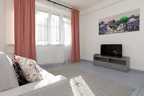 Apartment Aleja Wilanowska by Renters