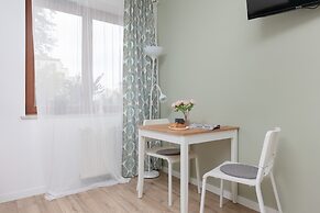 Warsaw Studio Woronicza by Renters