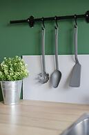 Warsaw Studio Woronicza by Renters