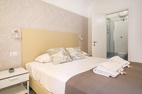 White Candia Guesthouse