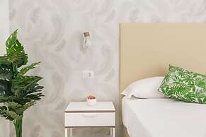 White Candia Guesthouse