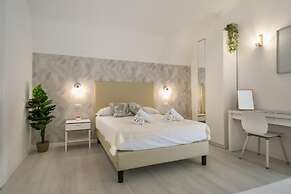 White Candia Guesthouse