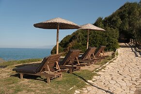 Canal D' Amour by Estia