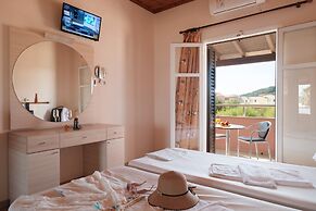 Canal D' Amour by Estia