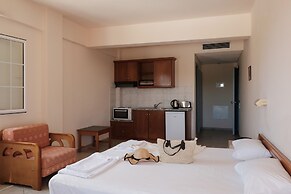 Canal D' Amour by Estia