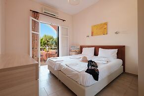 Canal D' Amour by Estia