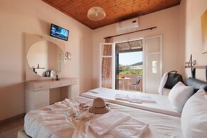 Canal D' Amour by Estia