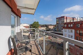 Chrobrego 2-bedroom Apartment by Renters