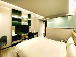 HUB HOTEL XIMEN XINING INN