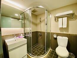 HUB HOTEL XIMEN XINING INN