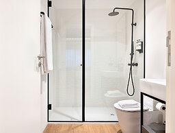 Catarina Serviced Apartments