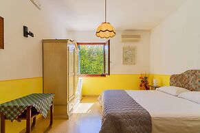 2799 Villa Colfiorito by Barbarhouse