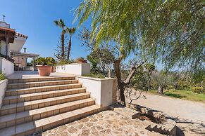 2799 Villa Colfiorito by Barbarhouse