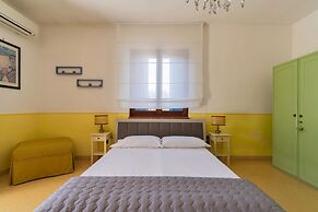 2799 Villa Colfiorito by Barbarhouse