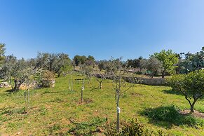 2799 Villa Colfiorito by Barbarhouse