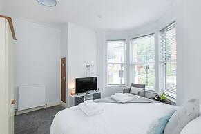 Linden Grove Apartments