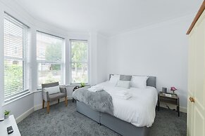 Linden Grove Apartments